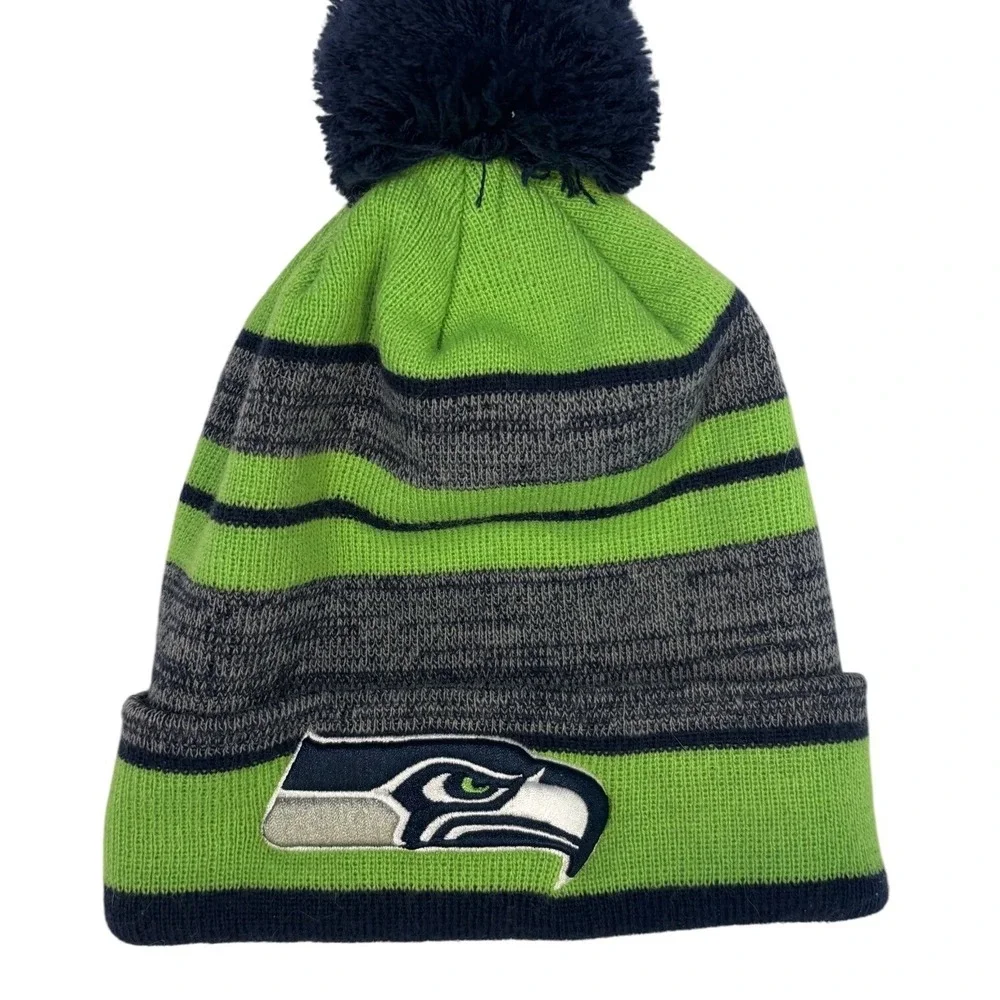 Seattle Seahawks Knit Pom Beanie Green Gray Striped‎ NFL Logo Cuff Winter Hat